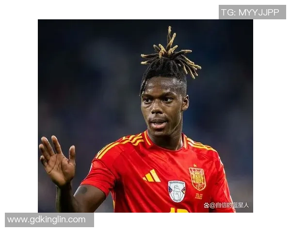 新生代足球明星崛起引领未来赛场风潮与挑战