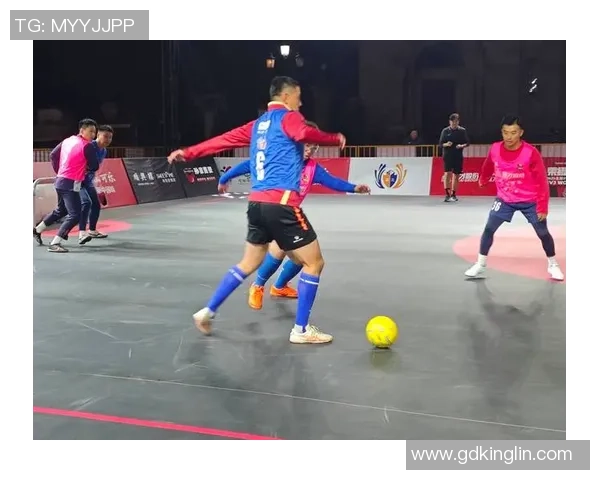 足球明星齐聚一堂共同演绎精彩广告传递热爱与激情的足球精神 足球明星齐聚一堂共同演绎精彩广告传递热爱与激情的足球精神