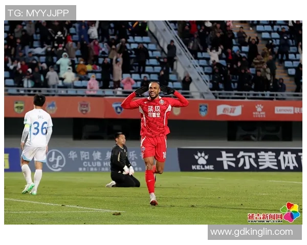 足球纪实：记录西安足球队的转型之路